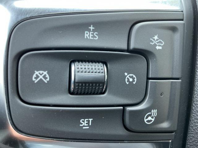 new 2025 Chevrolet Blazer car, priced at $48,922