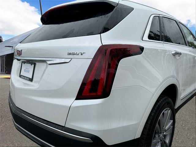 new 2025 Cadillac XT5 car, priced at $55,215