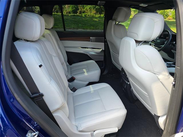 new 2026 Cadillac VISTIQ car, priced at $82,495