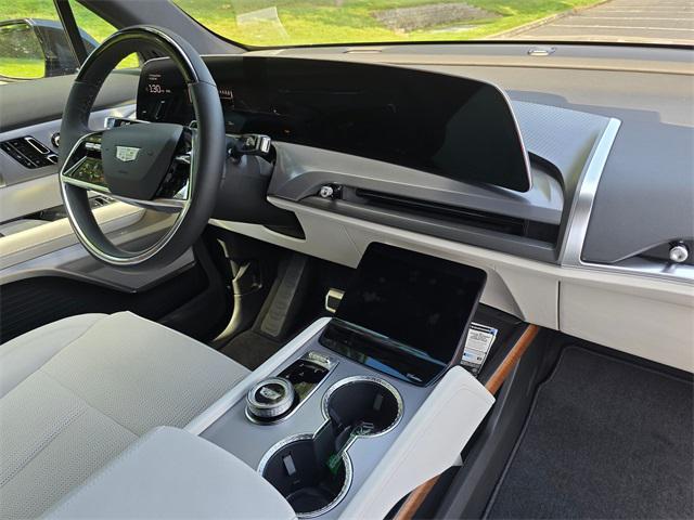 new 2026 Cadillac VISTIQ car, priced at $82,495