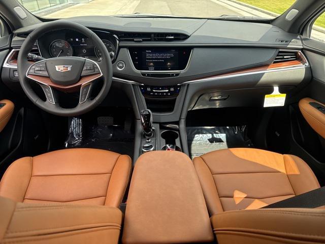 new 2025 Cadillac XT5 car, priced at $60,990