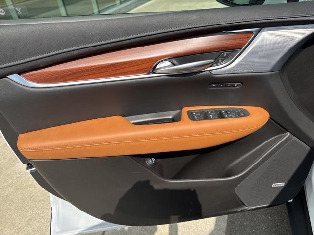 new 2025 Cadillac XT5 car, priced at $60,990
