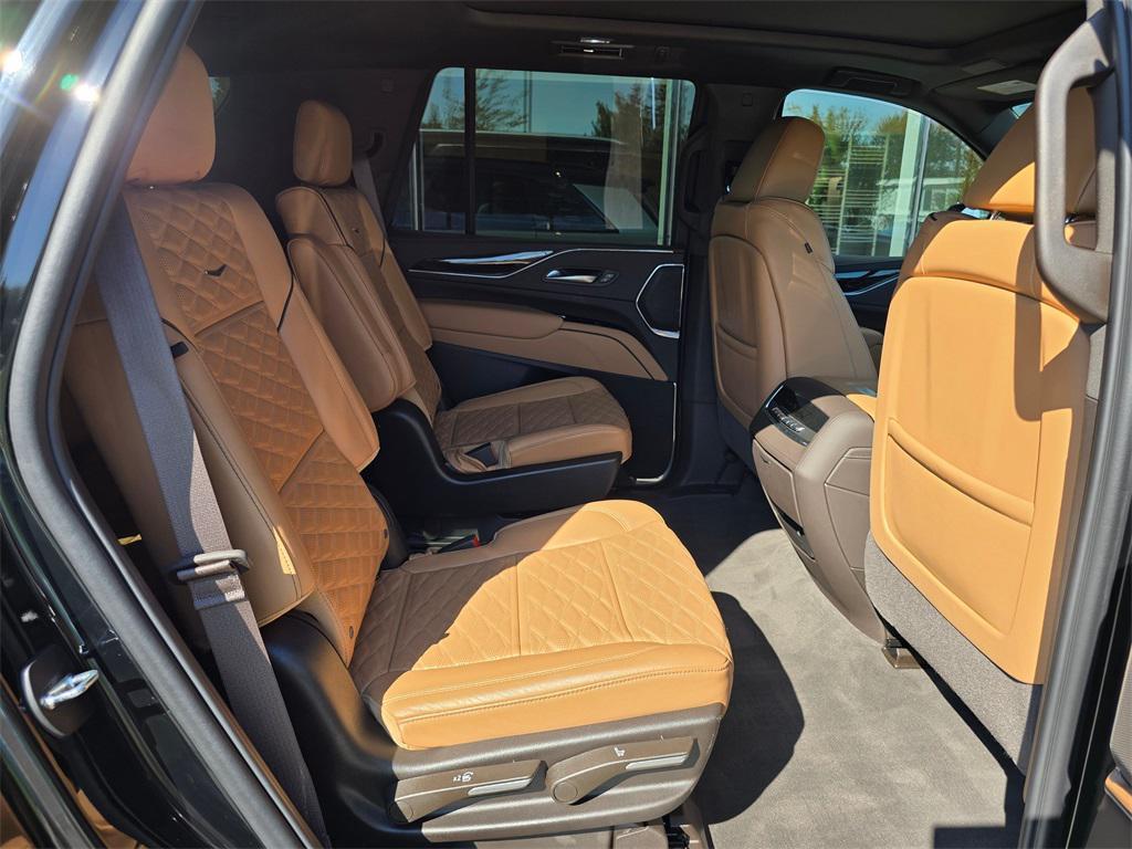 used 2024 Cadillac Escalade car, priced at $81,995