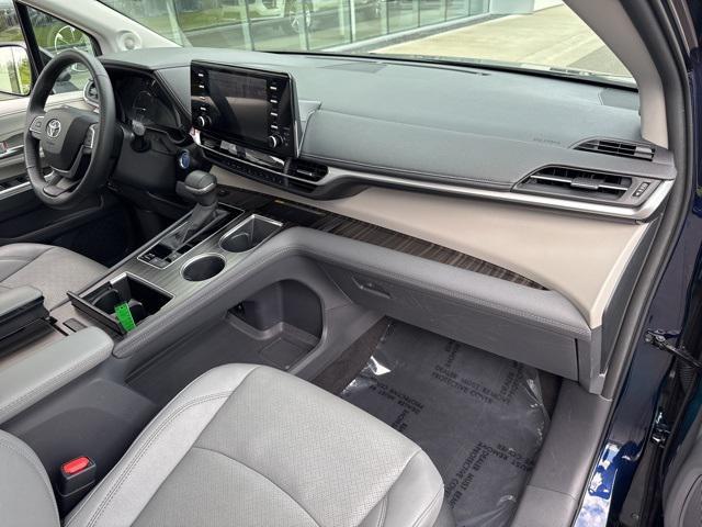 used 2024 Toyota Sienna car, priced at $49,995