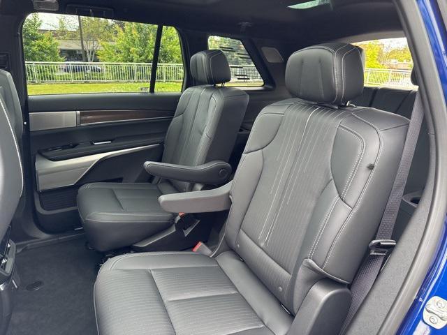 new 2026 Cadillac VISTIQ car, priced at $81,015