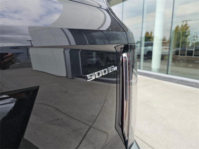 new 2026 Cadillac VISTIQ car, priced at $80,215