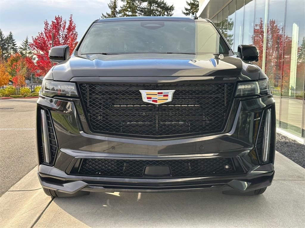 used 2024 Cadillac Escalade ESV car, priced at $134,995