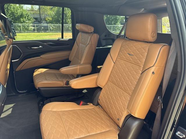 used 2021 Cadillac Escalade ESV car, priced at $59,995