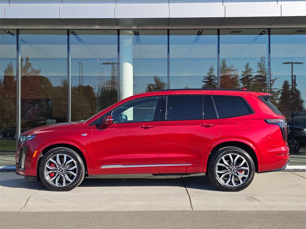 used 2023 Cadillac XT6 car, priced at $46,800