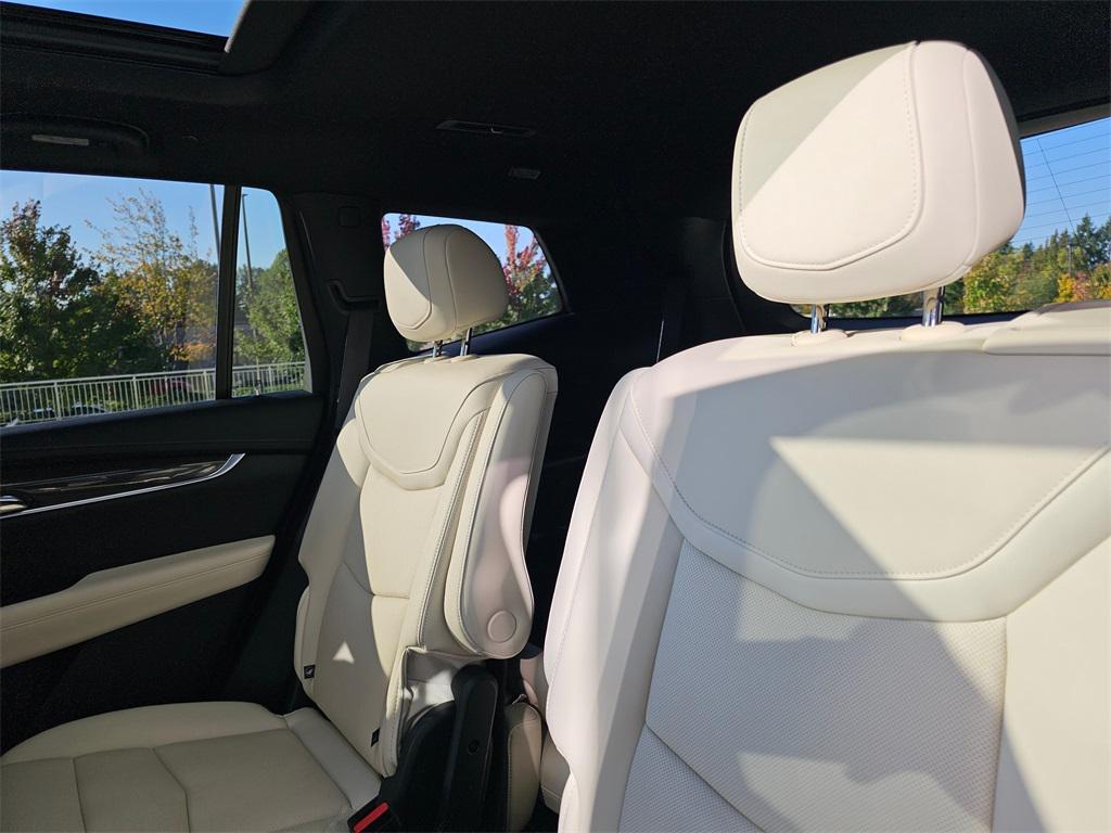 used 2023 Cadillac XT6 car, priced at $46,800