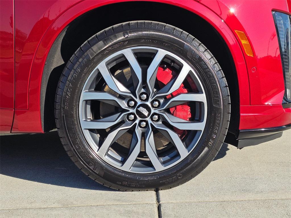 used 2023 Cadillac XT6 car, priced at $46,800