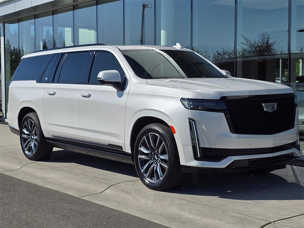 used 2023 Cadillac Escalade ESV car, priced at $76,995