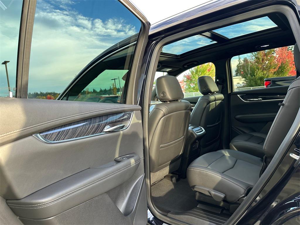 used 2022 Cadillac XT6 car, priced at $36,995