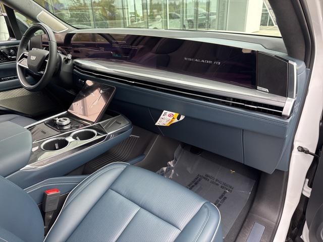 new 2025 Cadillac Escalade IQ car, priced at $157,735