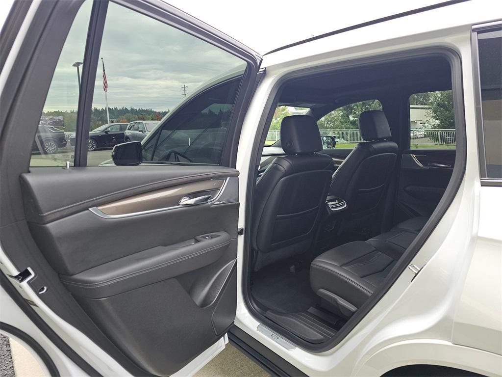 used 2023 Cadillac XT6 car, priced at $46,800