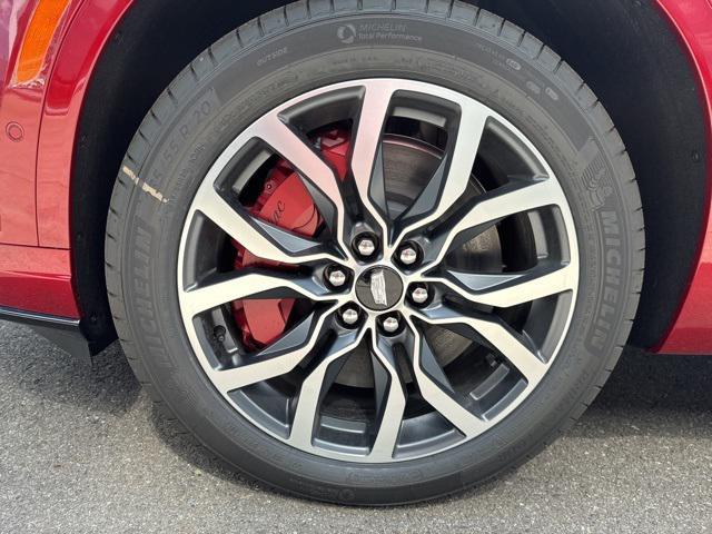 new 2025 Cadillac XT6 car, priced at $77,015