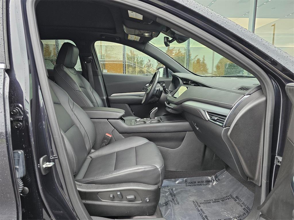 used 2023 Cadillac XT4 car, priced at $26,800