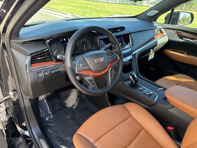 new 2025 Cadillac XT5 car, priced at $58,290