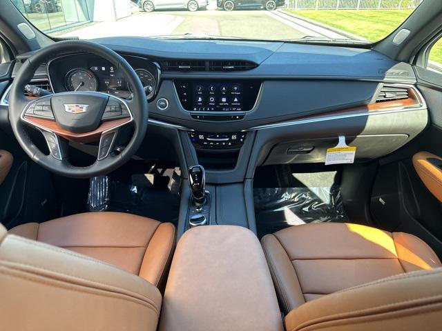 new 2025 Cadillac XT5 car, priced at $58,290