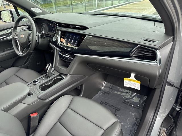 new 2025 Cadillac XT6 car, priced at $65,440