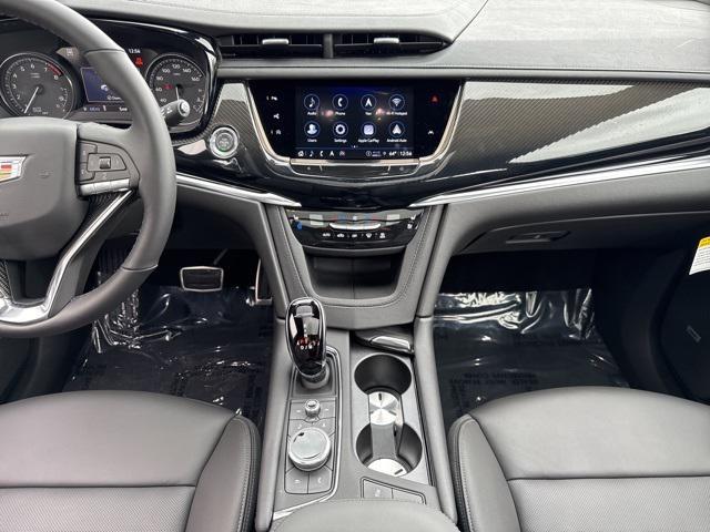 new 2025 Cadillac XT6 car, priced at $65,440