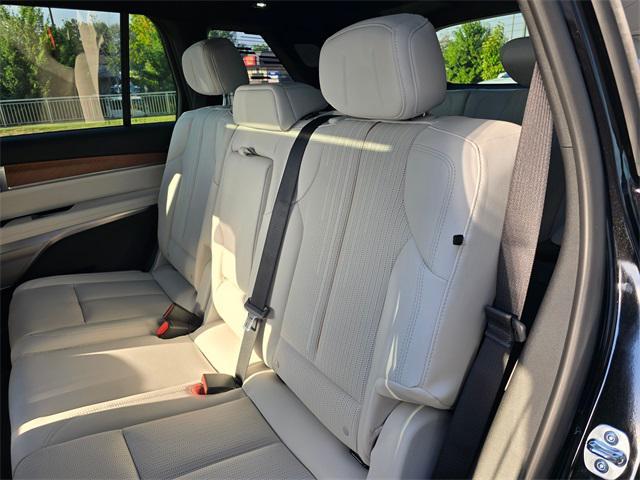 new 2026 Cadillac VISTIQ car, priced at $80,215