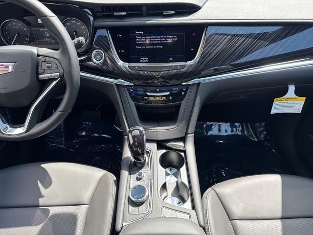 new 2025 Cadillac XT6 car, priced at $60,315