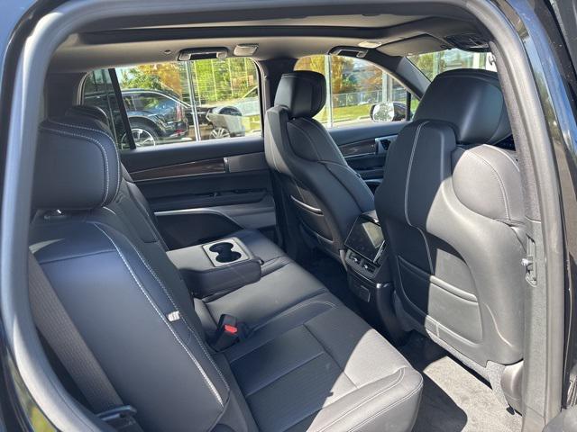 new 2026 Cadillac VISTIQ car, priced at $79,715