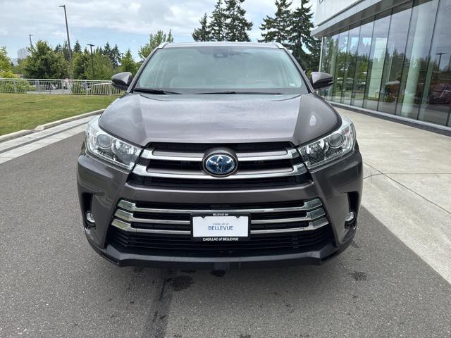 used 2019 Toyota Highlander Hybrid car, priced at $36,852