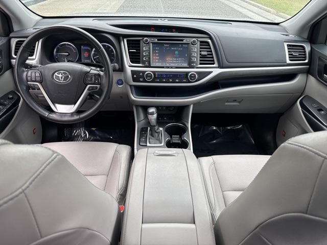 used 2019 Toyota Highlander Hybrid car, priced at $36,852
