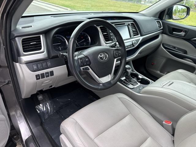 used 2019 Toyota Highlander Hybrid car, priced at $36,852