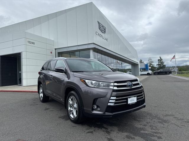 used 2019 Toyota Highlander Hybrid car, priced at $36,852