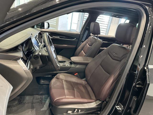 new 2023 Cadillac XT6 car, priced at $61,000