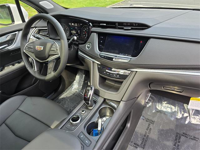 new 2025 Cadillac XT5 car, priced at $63,490