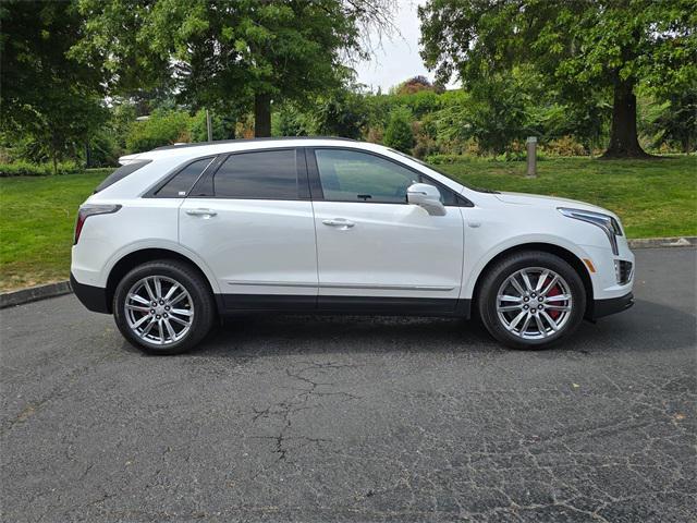 new 2025 Cadillac XT5 car, priced at $63,490