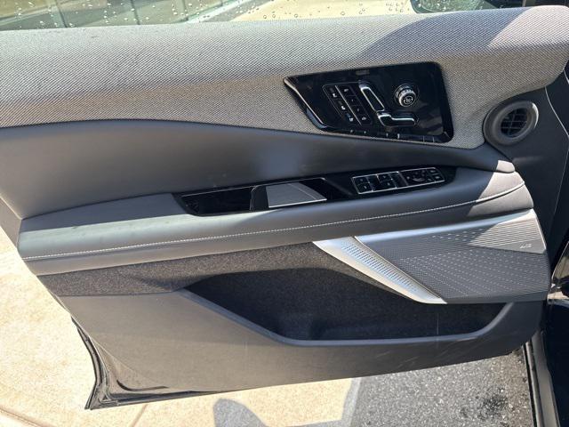 new 2025 Cadillac OPTIQ car, priced at $57,790
