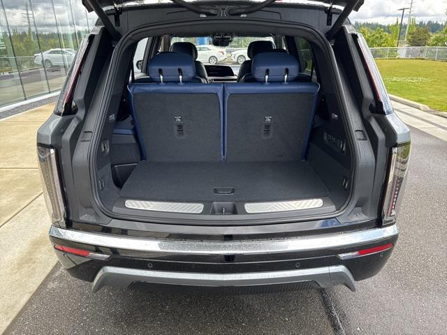 new 2026 Cadillac VISTIQ car, priced at $94,090
