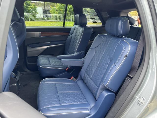new 2026 Cadillac VISTIQ car, priced at $94,090