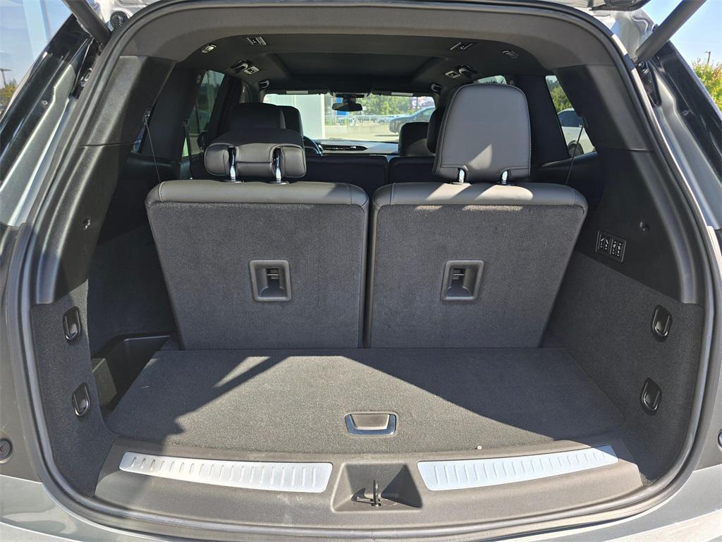 used 2024 Cadillac XT6 car, priced at $46,800