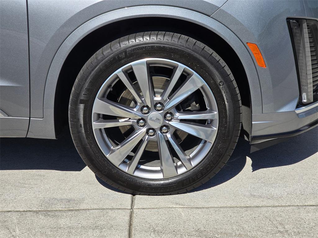 used 2024 Cadillac XT6 car, priced at $46,800