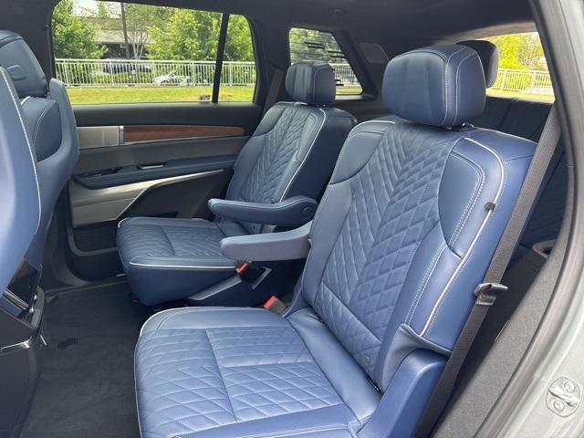 new 2026 Cadillac VISTIQ car, priced at $94,090
