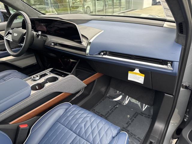 new 2026 Cadillac VISTIQ car, priced at $94,090