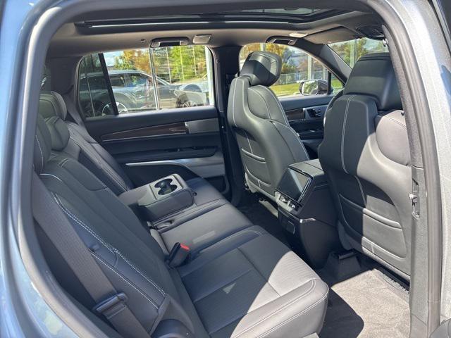 new 2026 Cadillac VISTIQ car, priced at $79,090