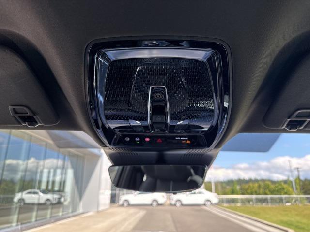 new 2026 Cadillac VISTIQ car, priced at $79,090