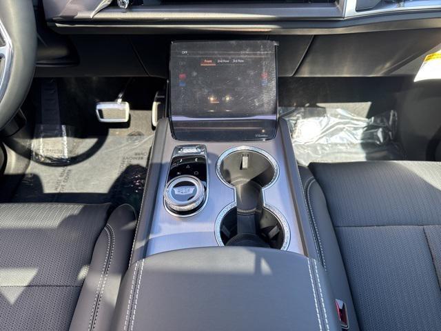 new 2026 Cadillac VISTIQ car, priced at $79,090