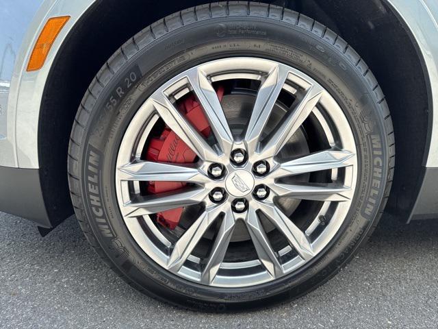 new 2025 Cadillac XT5 car, priced at $64,140