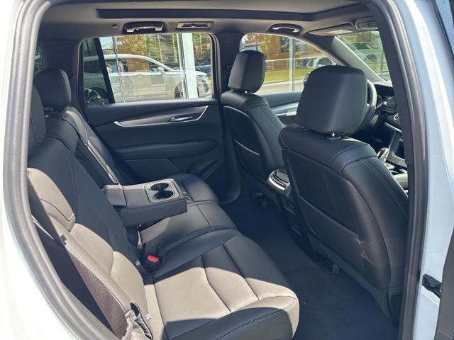 new 2025 Cadillac XT6 car, priced at $53,915