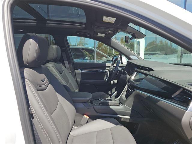 used 2025 Cadillac XT6 car, priced at $55,895