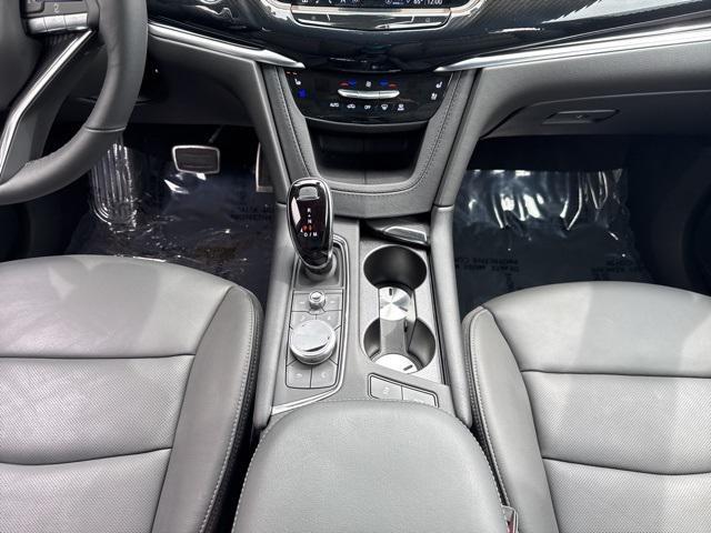 used 2025 Cadillac XT6 car, priced at $63,995