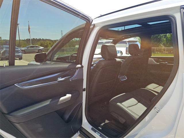used 2025 Cadillac XT6 car, priced at $55,895